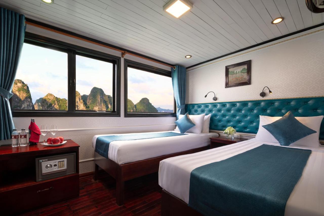Charm Boutique Cruise Hotel Ha Long Buitenkant foto