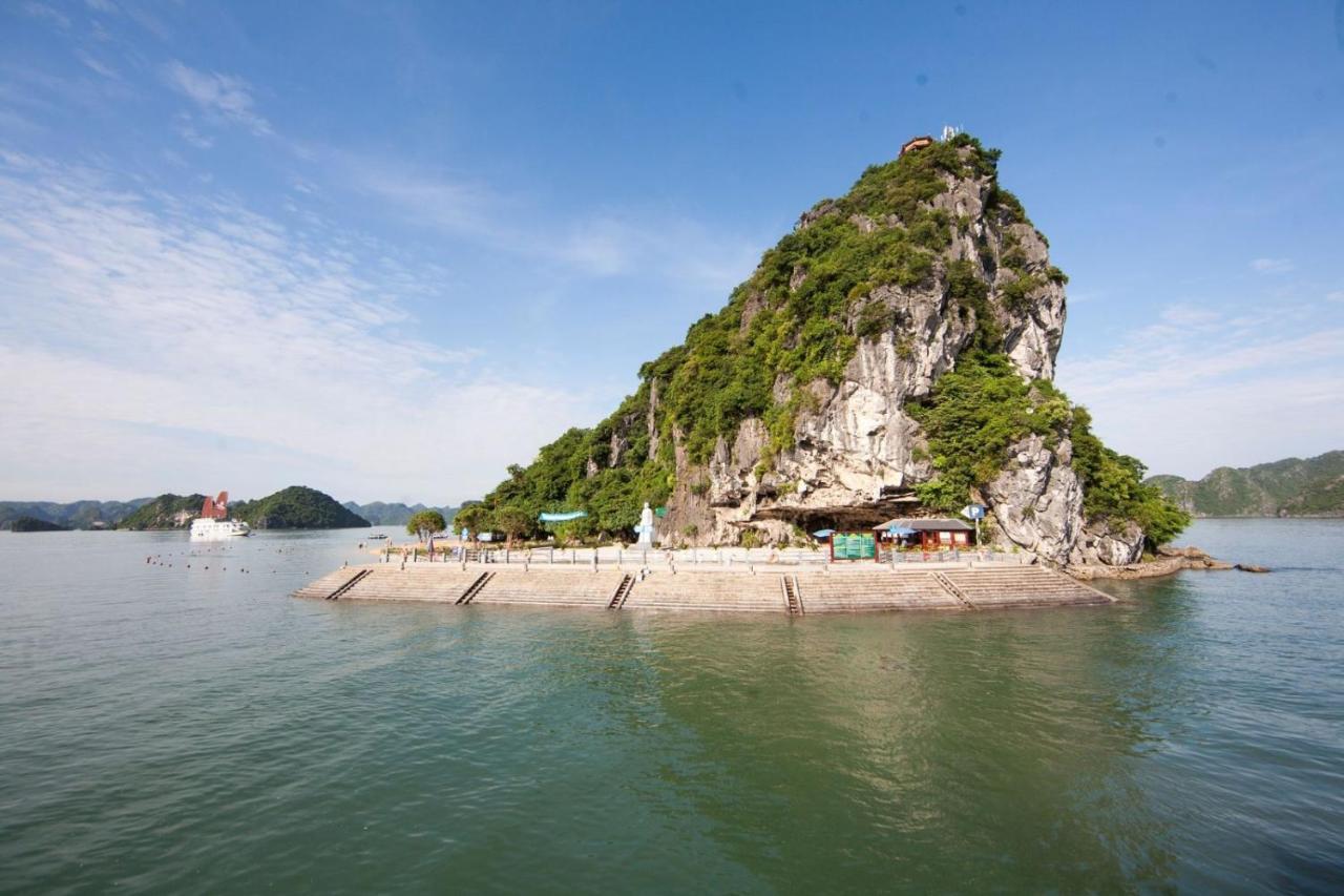 Charm Boutique Cruise Hotel Ha Long Buitenkant foto